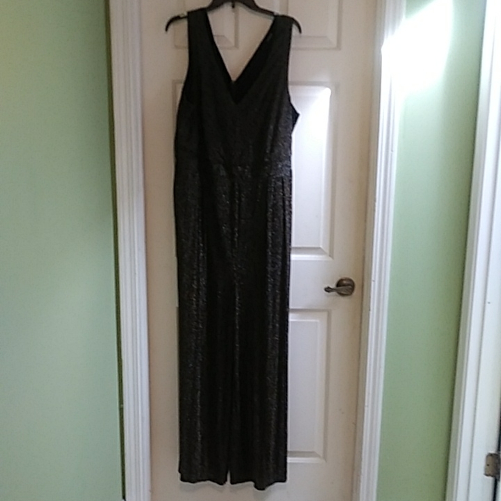 Women's pantsuit